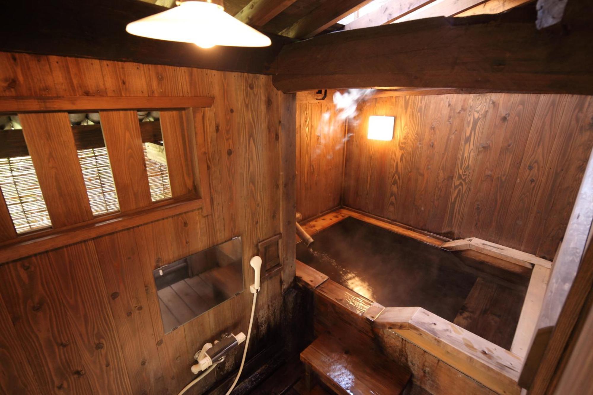 Kurokawa Onsen Oyado Noshiyu Hotell Minamioguni Rum bild